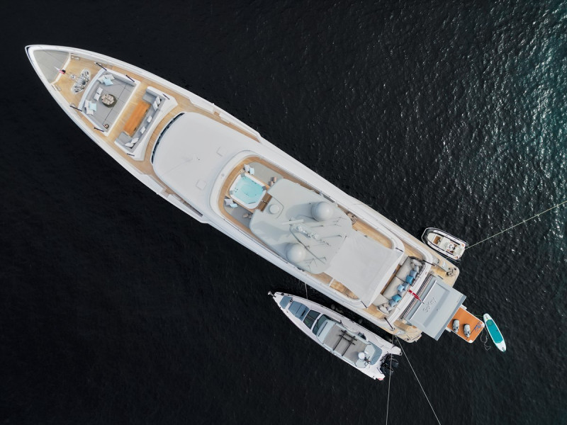 NAVETTA 37 2022 121' 6" CUSTOM LINE