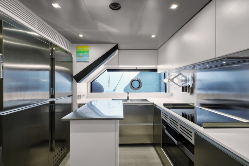 NAVETTA 37 2022 121' 6" CUSTOM LINE