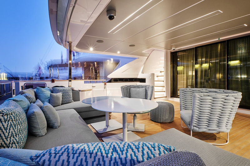 NAVETTA 37 2022 121' 6" CUSTOM LINE