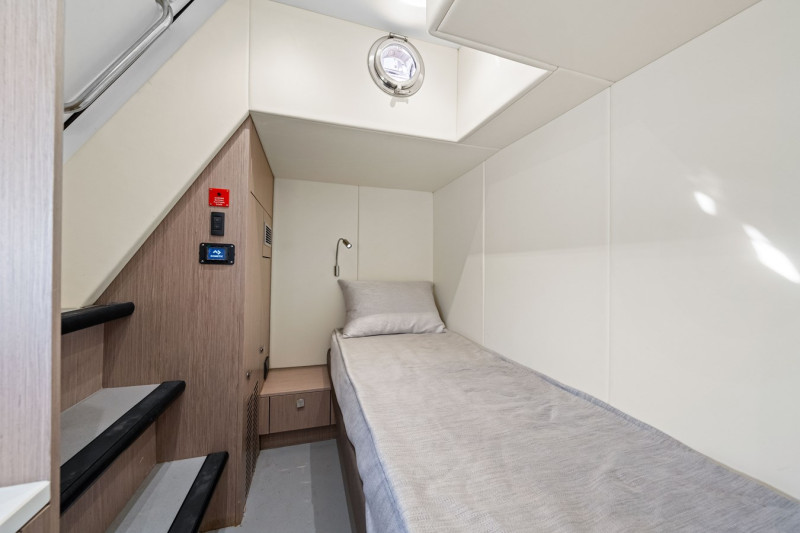 MANHATTAN 55 2021 56' 6" SUNSEEKER