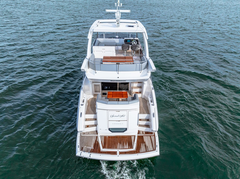 MANHATTAN 55 2021 56' 6" SUNSEEKER