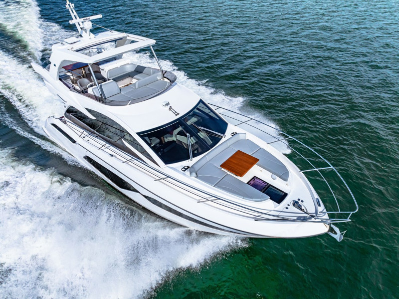 MANHATTAN 55 2021 56' 6" SUNSEEKER
