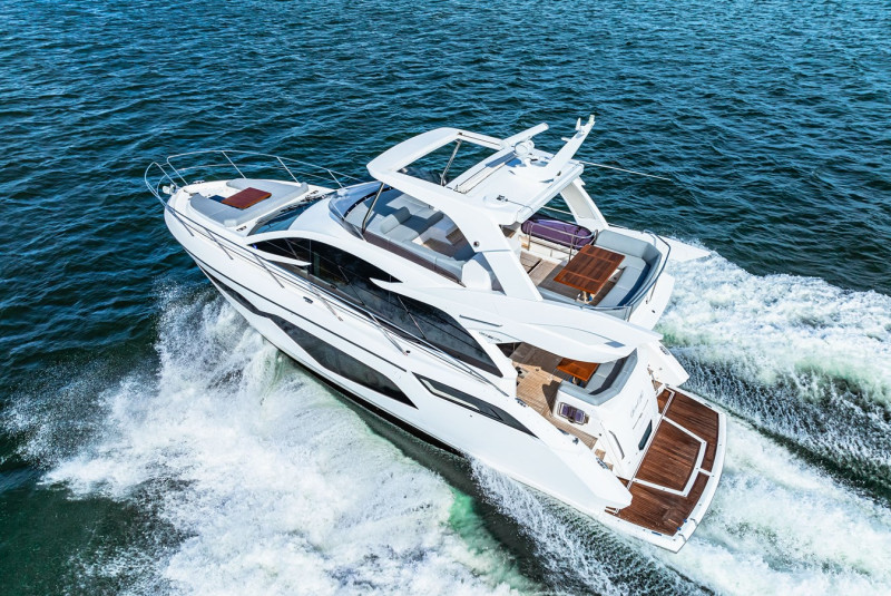 MANHATTAN 55 2021 56' 6" SUNSEEKER