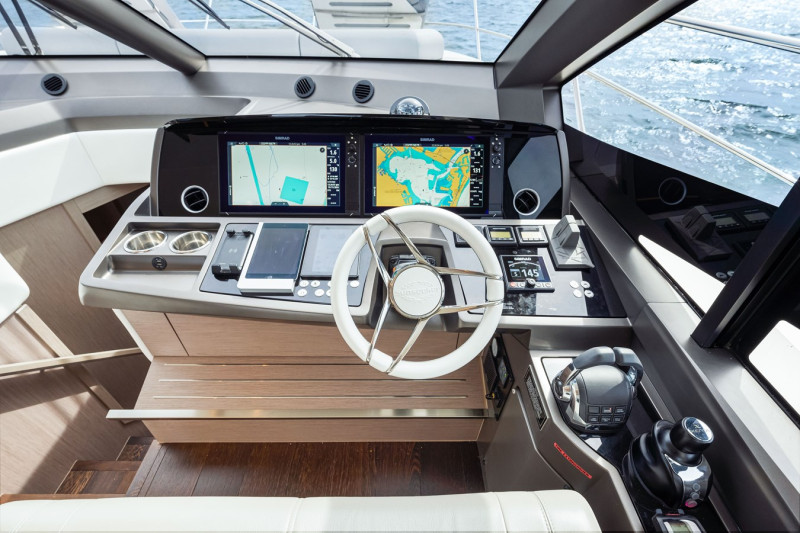 MANHATTAN 55 2021 56' 6" SUNSEEKER