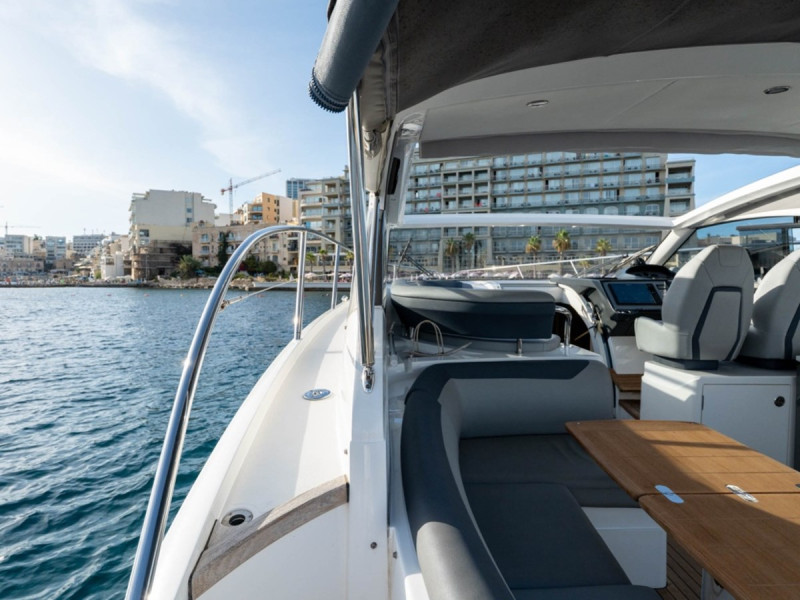 V40 2021 42' 7" PRINCESS YACHTS