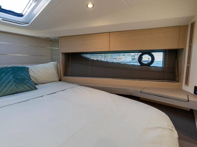 V40 2021 42' 7" PRINCESS YACHTS