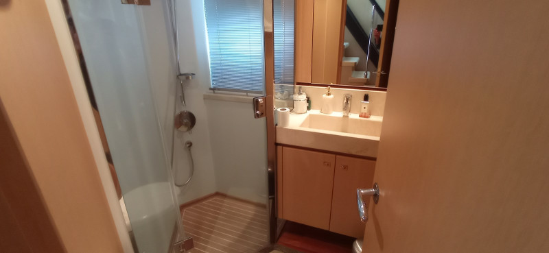 V78 2011 77' 7" PRINCESS YACHTS