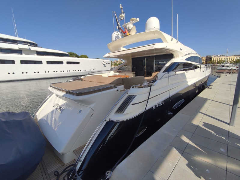 V78 2011 77' 7" PRINCESS YACHTS