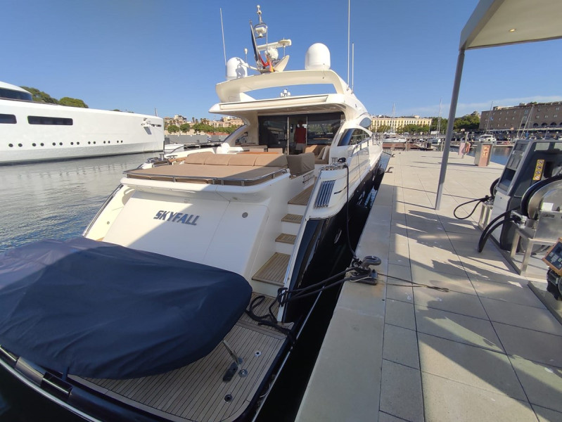 V78 2011 77' 7" PRINCESS YACHTS