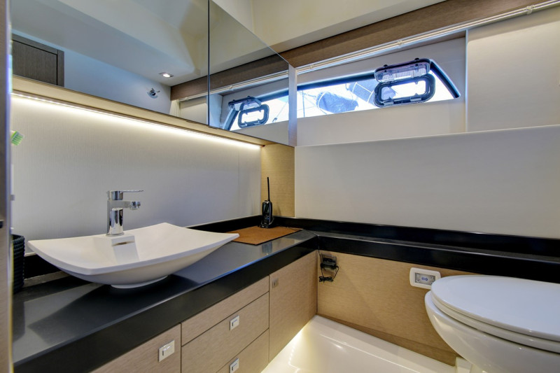 2019 50' 10" PRESTIGE