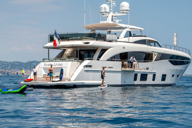 35M 2017 115' 4" PRINCESS YACHTS