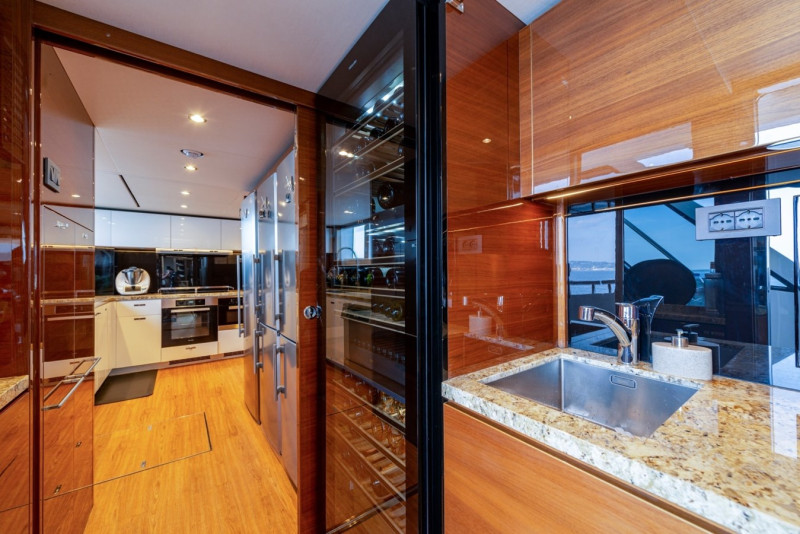 35M 2017 115' 4" PRINCESS YACHTS