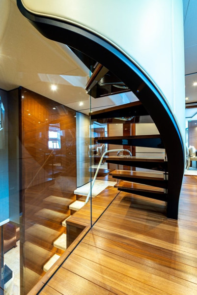 35M 2017 115' 4" PRINCESS YACHTS