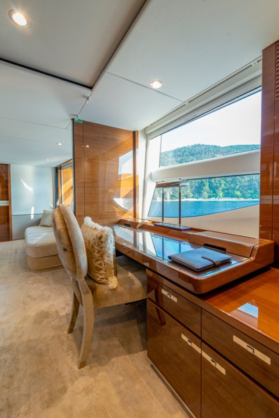 35M 2017 115' 4" PRINCESS YACHTS