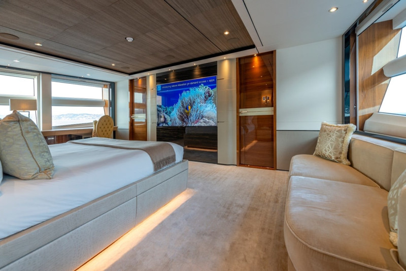 35M 2017 115' 4" PRINCESS YACHTS