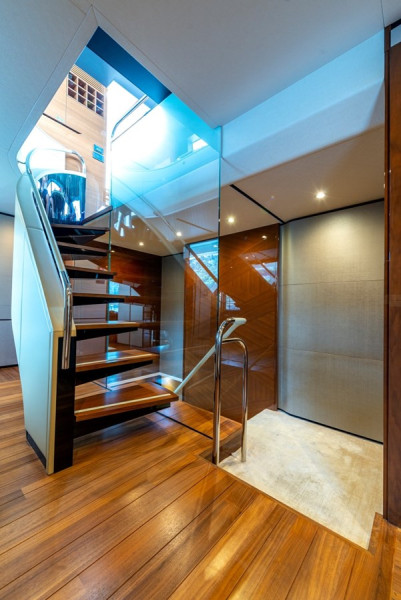 35M 2017 115' 4" PRINCESS YACHTS