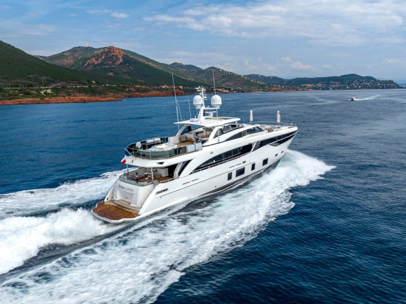 35M 2017 115' 4" PRINCESS YACHTS
