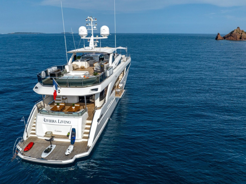 35M 2017 115' 4" PRINCESS YACHTS