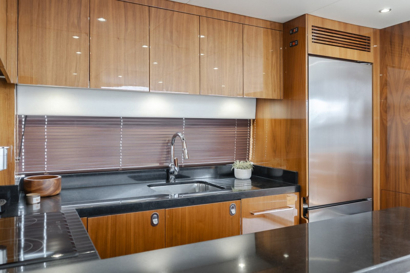 2017 75' 0" SUNSEEKER