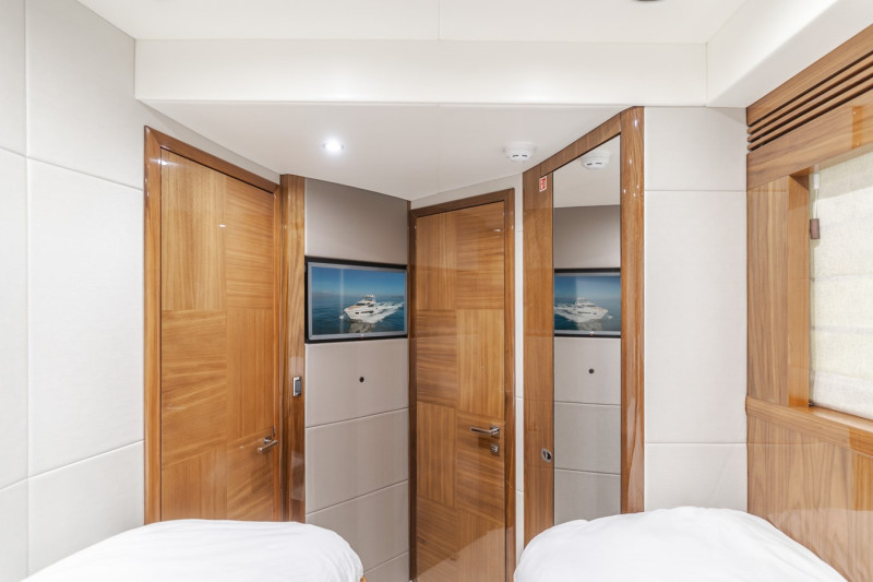 2017 75' 0" SUNSEEKER