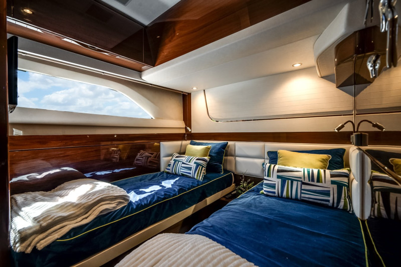 2019 70' 0" PRINCESS YACHTS