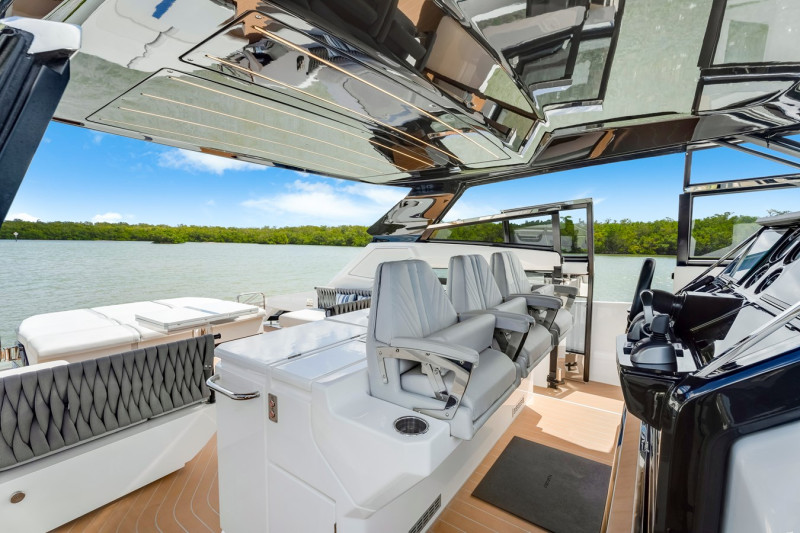 SUPERHAWK 55 2023 55' 0" SUNSEEKER