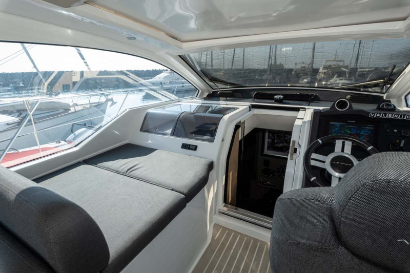 ATLANTIS 51 2018 51' 0" AZIMUT YACHTS