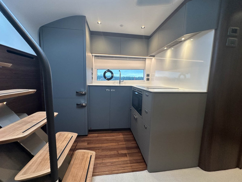 PRINCESS V50 OPEN 2024 52' 7" PRINCESS YACHTS