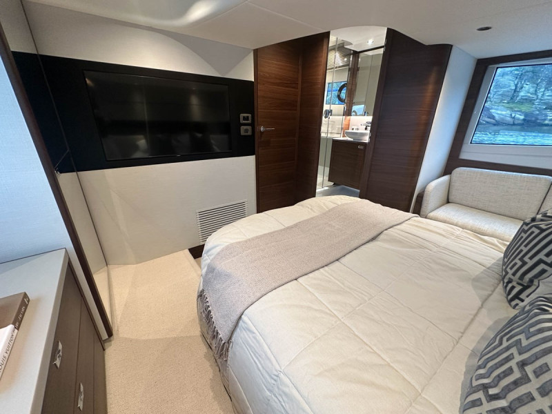 PRINCESS V50 OPEN 2024 52' 7" PRINCESS YACHTS