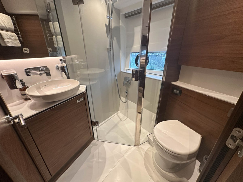 PRINCESS V50 OPEN 2024 52' 7" PRINCESS YACHTS