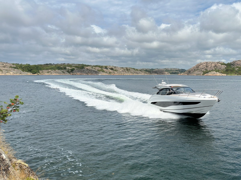 PRINCESS V50 OPEN 2024 52' 7" PRINCESS YACHTS