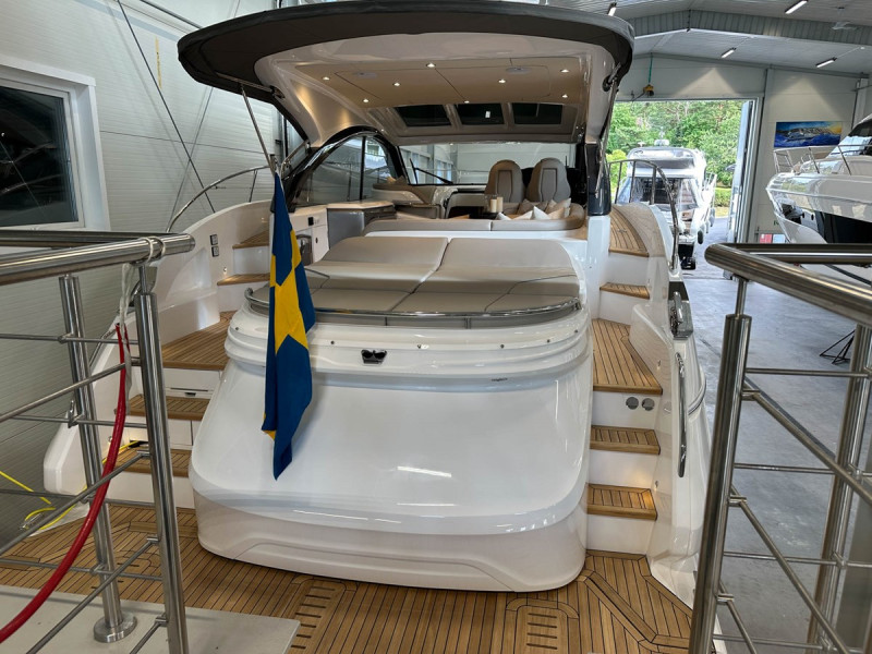 PRINCESS V50 OPEN 2024 52' 7" PRINCESS YACHTS
