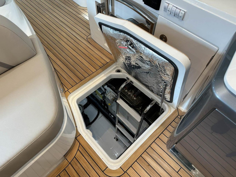PRINCESS V50 OPEN 2024 52' 7" PRINCESS YACHTS