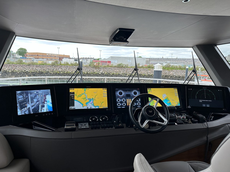 PRINCESS X80 2024 82' 5" PRINCESS YACHTS