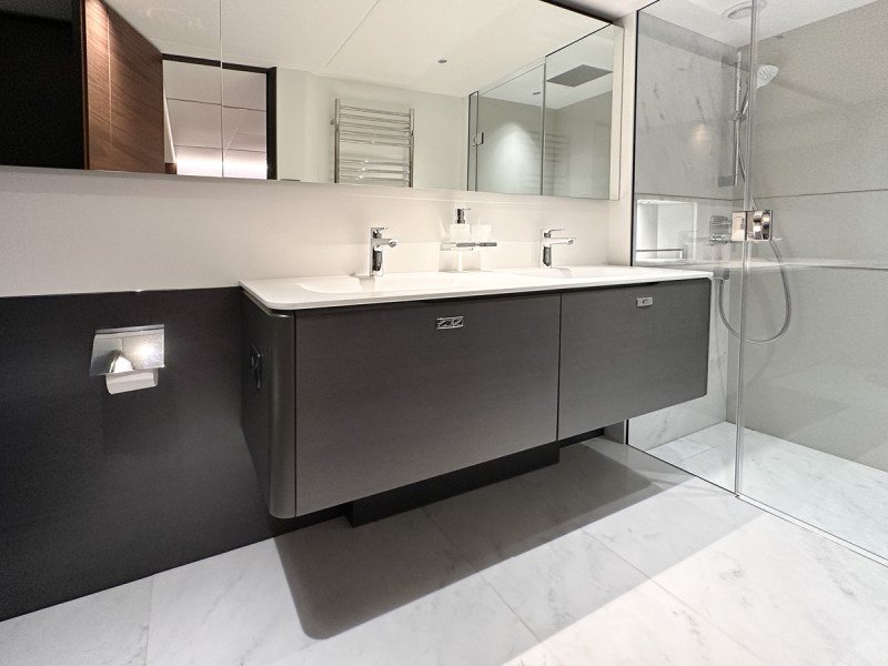 PRINCESS X80 2024 82' 5" PRINCESS YACHTS