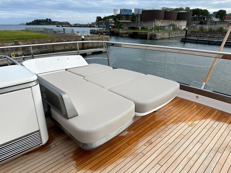 PRINCESS X80 2024 82' 5" PRINCESS YACHTS