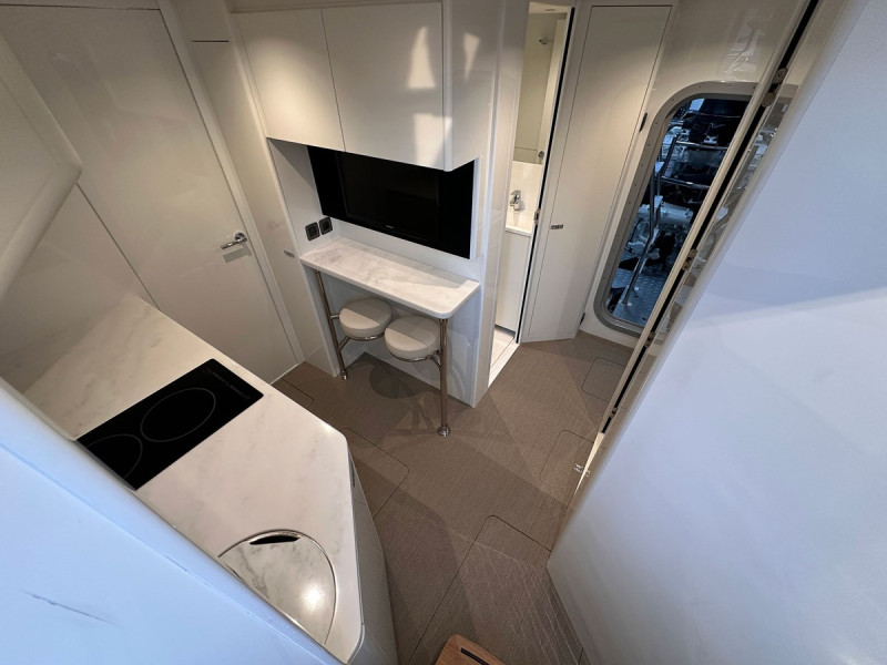 PRINCESS X80 2024 82' 5" PRINCESS YACHTS