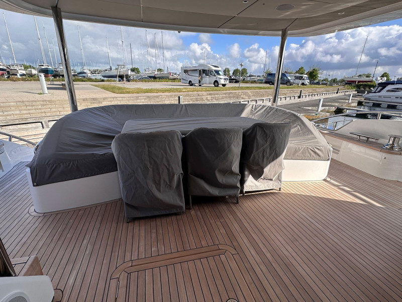 PRINCESS X80 2024 82' 5" PRINCESS YACHTS