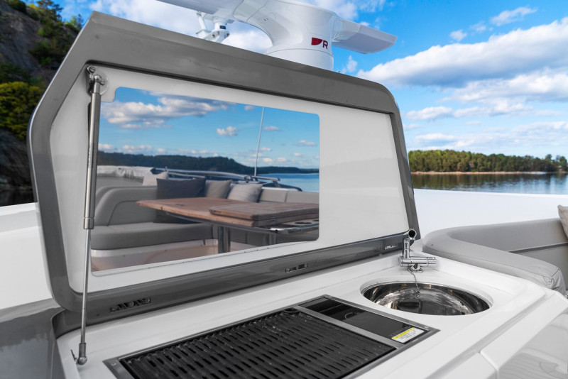 PRINCESS S72 2023 75' 9" PRINCESS YACHTS