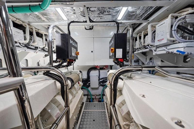 PRINCESS S72 2023 75' 9" PRINCESS YACHTS