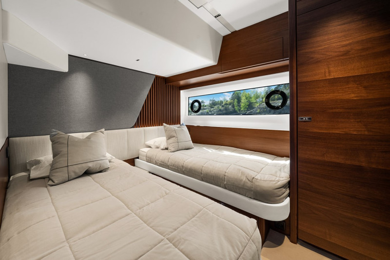 PRINCESS S72 2023 75' 9" PRINCESS YACHTS