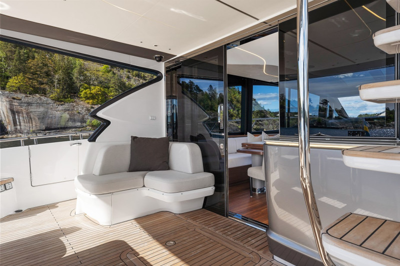 PRINCESS S72 2023 75' 9" PRINCESS YACHTS