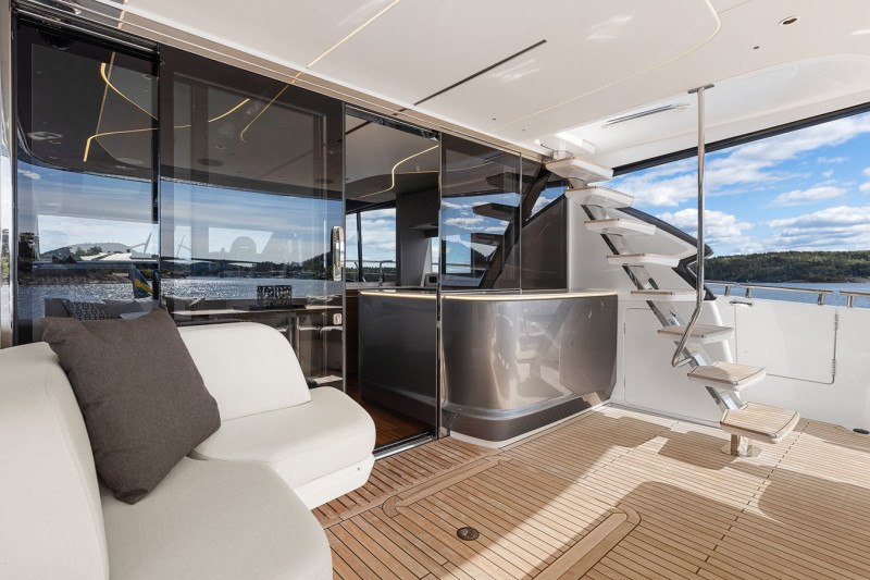 PRINCESS S72 2023 75' 9" PRINCESS YACHTS