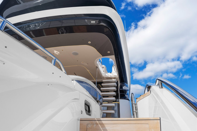 PRINCESS S72 2023 75' 9" PRINCESS YACHTS