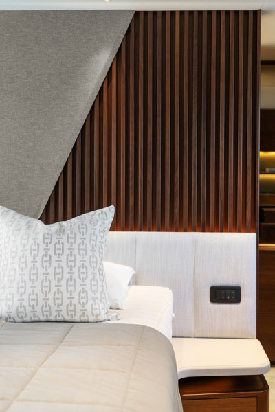 PRINCESS S72 2023 75' 9" PRINCESS YACHTS