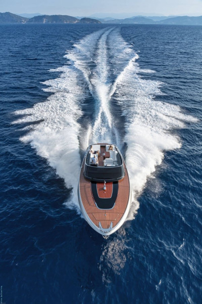 2021 48' 11" RIVA YACHT