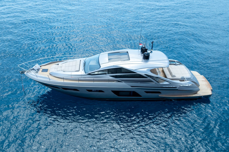 7X 2024 69' 3" PERSHING