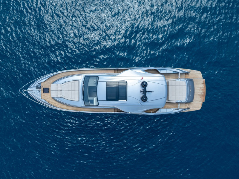 7X 2024 69' 3" PERSHING