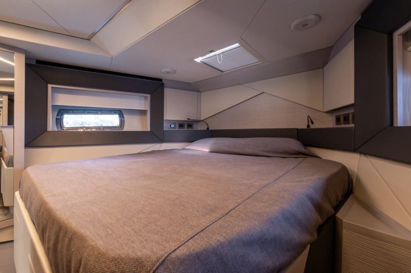 7X 2024 69' 3" PERSHING