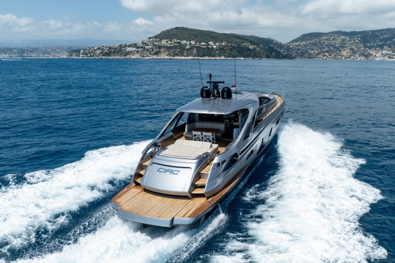 7X 2024 69' 3" PERSHING